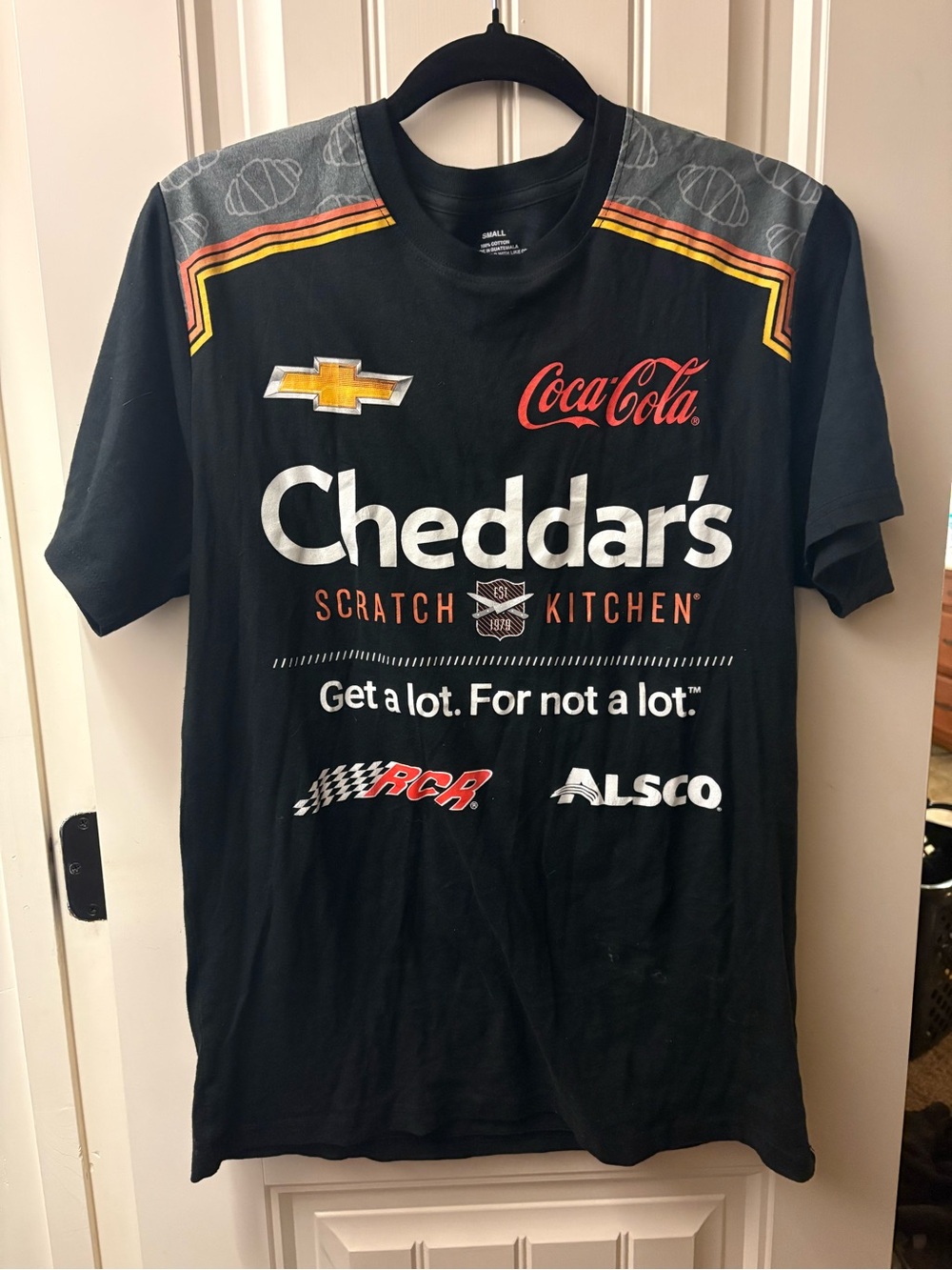 Cheddar's Black Short Sleeve Logo Tee by